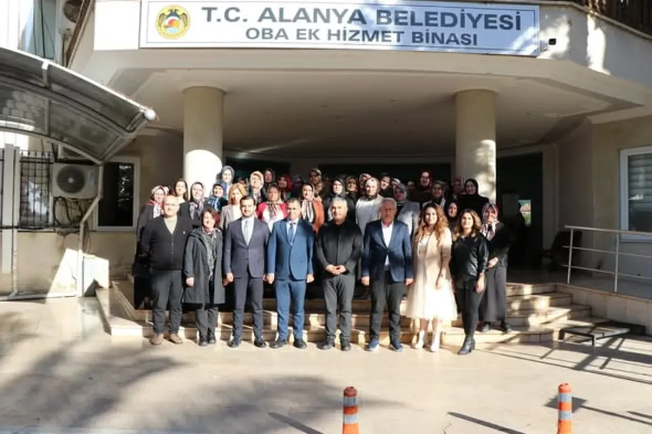 Alanya'da Kadınların El Emeği Üretim Kursları Kahvaltıda Buluştu Alanya'da Kadınların El Emeği Üretim Kursları Kahvaltıda Buluştu