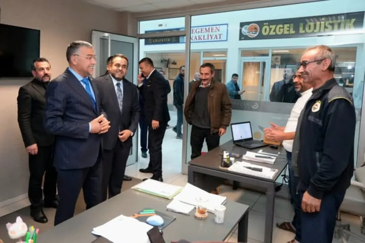 MHP Ankara İl Başkanlığı, Kahramankazan Esnafını Ziyaret Etti MHP Ankara İl Başkanlığı, Kahramankazan Esnafını Ziyaret Etti