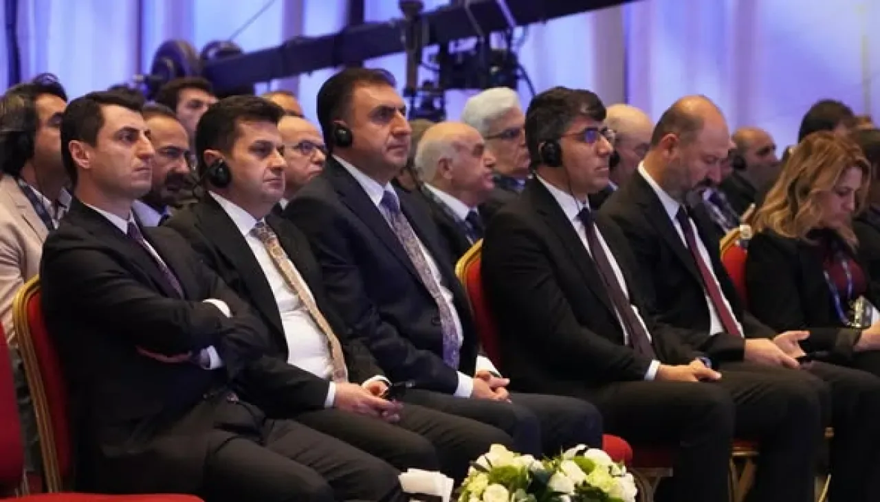 Türkiye Yüzyılı Mesleki ve Teknik Eğitim Zirvesi İstanbul'da Başladı Türkiye Yüzyılı Mesleki ve Teknik Eğitim Zirvesi İstanbul'da Başladı