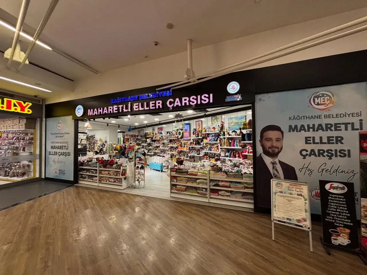 Kağıthane'de Maharetli Eller Çarşısı Açıldı Kağıthane'de Maharetli Eller Çarşısı Açıldı