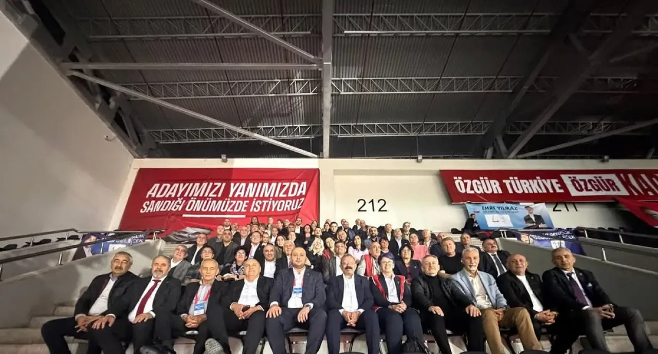Cumhuriyet Halk Partisi Küçükçekmece İlçe Örgütü 39. Olağan Kurultayını Tamamladı Cumhuriyet Halk Partisi Küçükçekmece İlçe Örgütü 39. Olağan Kurultayını Tamamladı