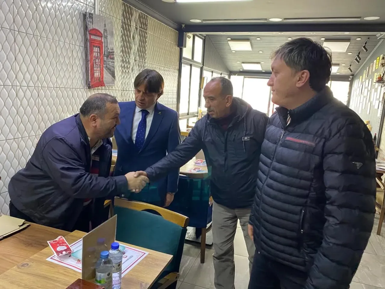 MHP Yenimahalle Teşkilatı Kızılcahamam Caddesi Esnafını Ziyaret Etti MHP Yenimahalle Teşkilatı Kızılcahamam Caddesi Esnafını Ziyaret Etti