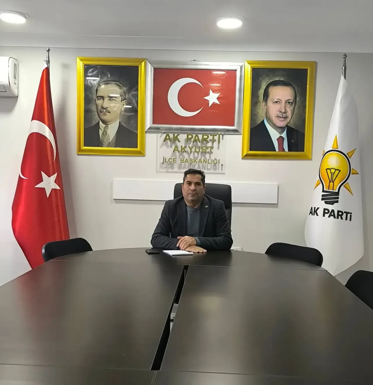Akyurt AK Parti İlçe Başkanlığı'nda Halkla İlişkiler Günü Akyurt AK Parti İlçe Başkanlığı'nda Halkla İlişkiler Günü