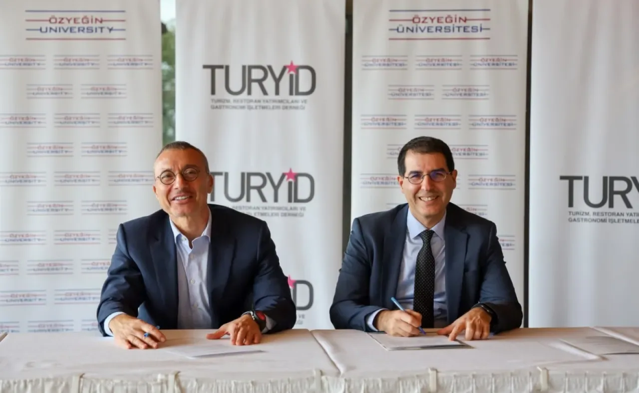 TURYİD ve Özyeğin Üniversitesi'nden Gastronomi Sektörü İçin Stratejik İş Birliği TURYİD ve Özyeğin Üniversitesi'nden Gastronomi Sektörü İçin Stratejik İş Birliği