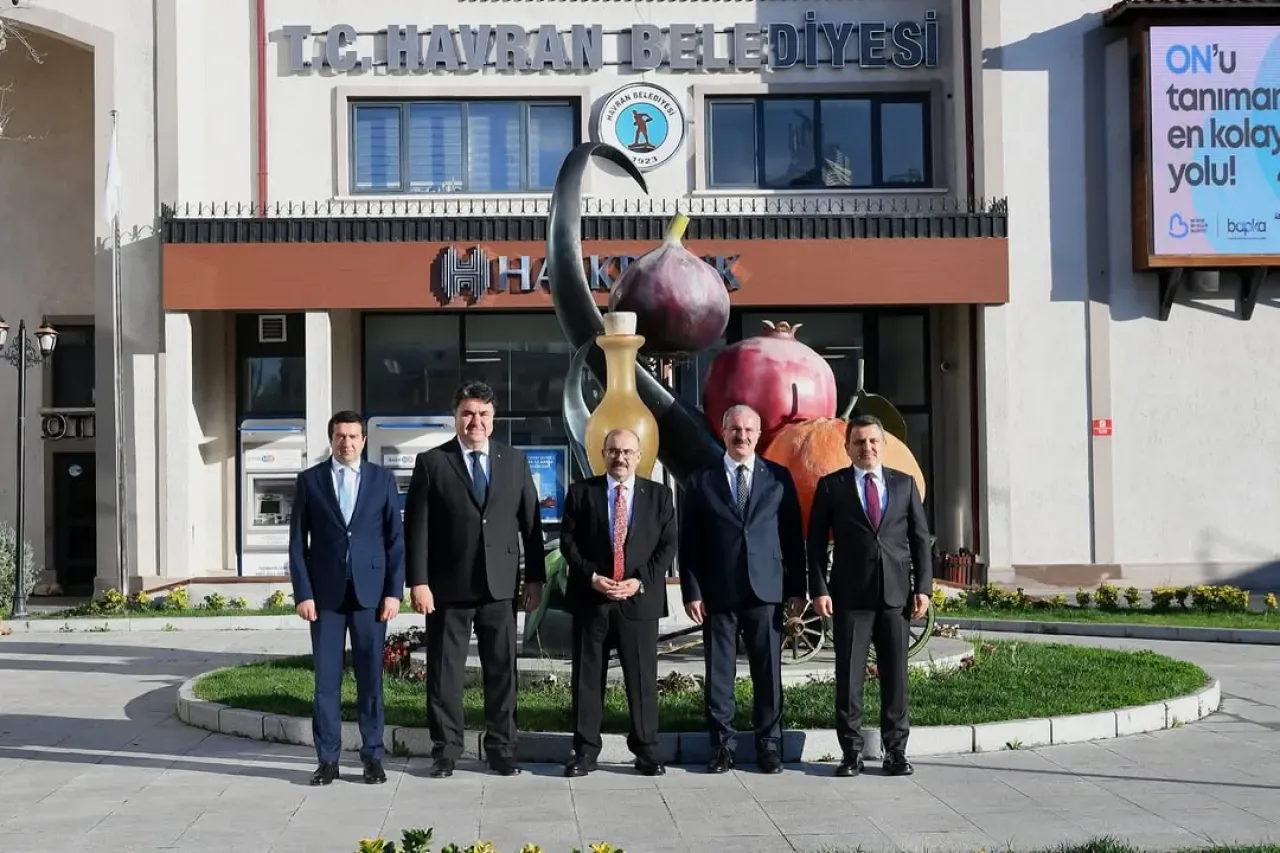 Balıkesir Valisi Ustaoğlu, Havran'da İncelemelerde Bulundu Balıkesir Valisi Ustaoğlu, Havran'da İncelemelerde Bulundu