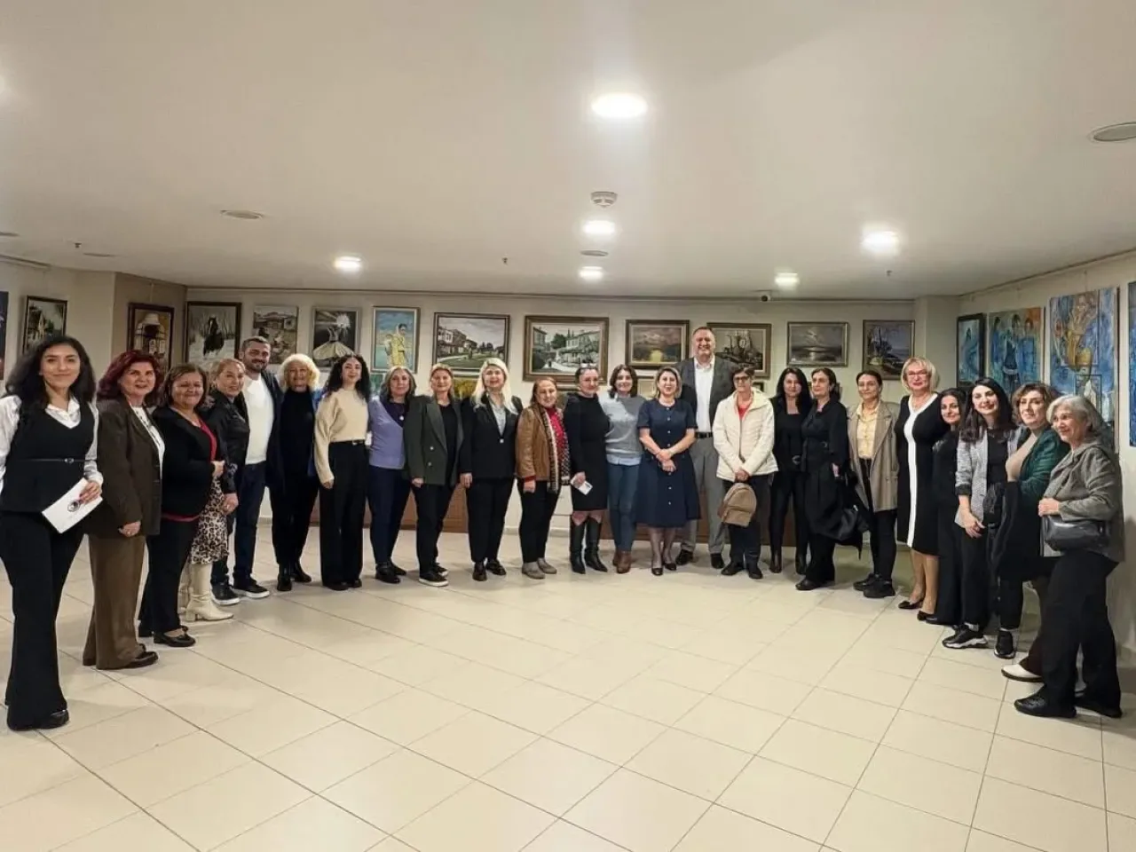 Kartal'da Gönülden Esintiler 2 Karma Resim Sergisi Açıldı Kartal'da Gönülden Esintiler 2 Karma Resim Sergisi Açıldı