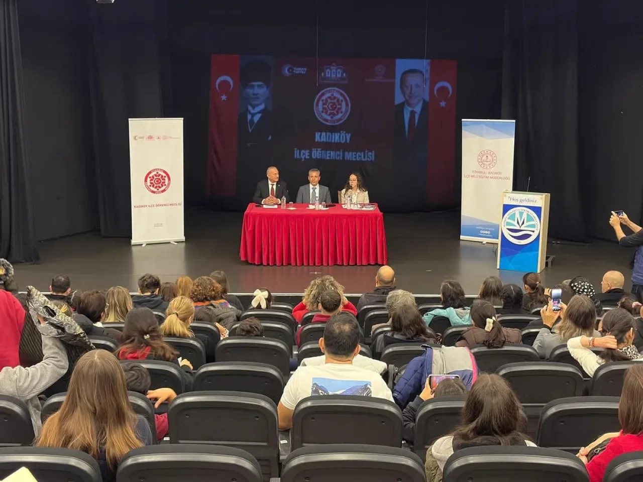 Kadıköy Kaymakamı Pamuk, Öğrenci Meclisi Toplantısına Katıldı Kadıköy Kaymakamı Pamuk, Öğrenci Meclisi Toplantısına Katıldı