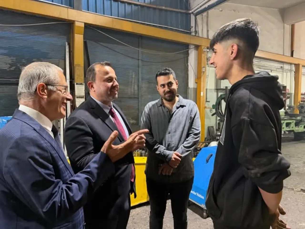 Antalya Milletvekili İbrahim Ethem Taş, Esnaf Ziyaretlerinde Bulundu Antalya Milletvekili İbrahim Ethem Taş, Esnaf Ziyaretlerinde Bulundu