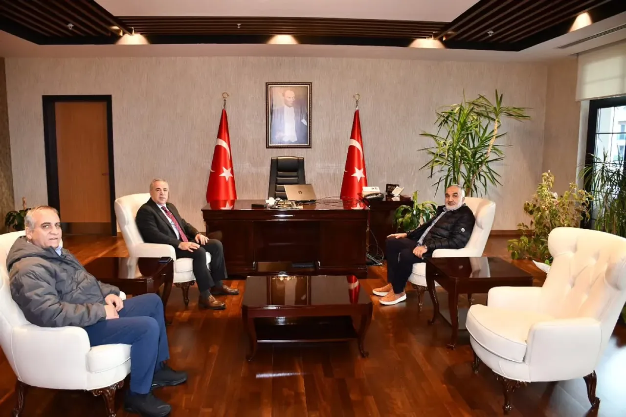 İş İnsanı Ömer Eyikudumacı, Çekmeköy Kaymakamı Resul Çelik'i Ziyaret Etti İş İnsanı Ömer Eyikudumacı, Çekmeköy Kaymakamı Resul Çelik'i Ziyaret Etti
