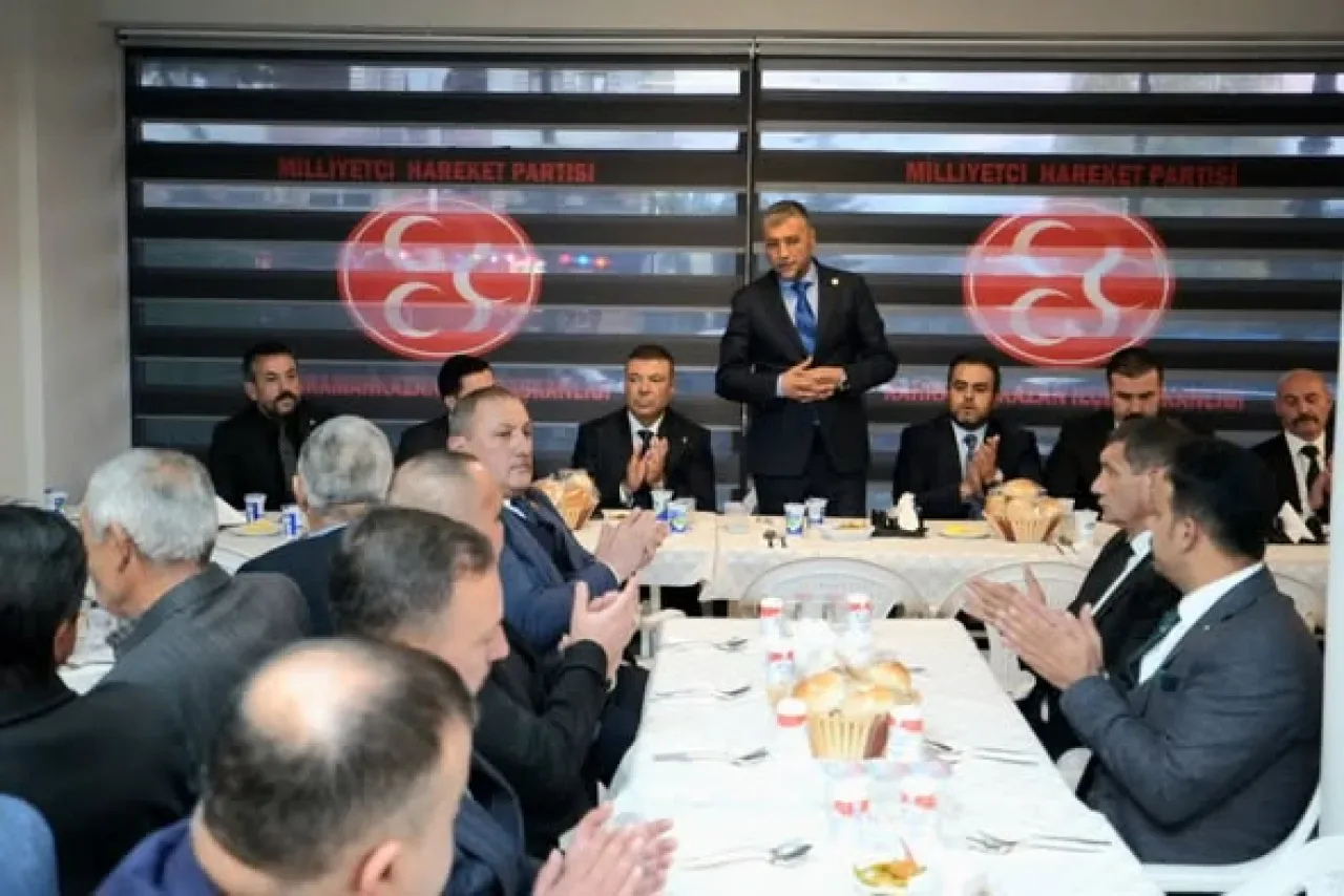 MHP'den Kahramankazan'da Muhtarlarla Dayanışma Buluşması MHP'den Kahramankazan'da Muhtarlarla Dayanışma Buluşması