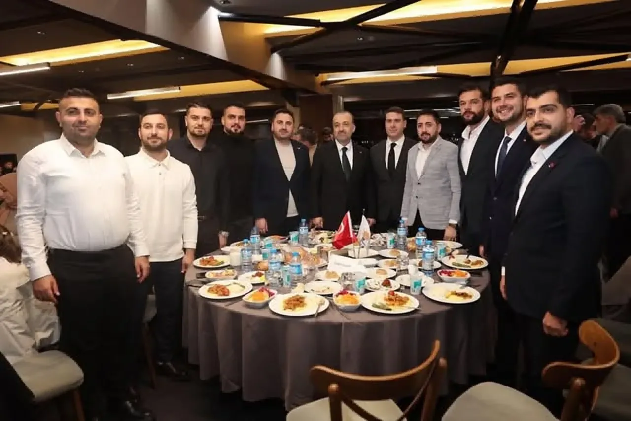 AK Parti İzmit İl Danışma Meclisi Toplantısı Gerçekleştirildi AK Parti İzmit İl Danışma Meclisi Toplantısı Gerçekleştirildi