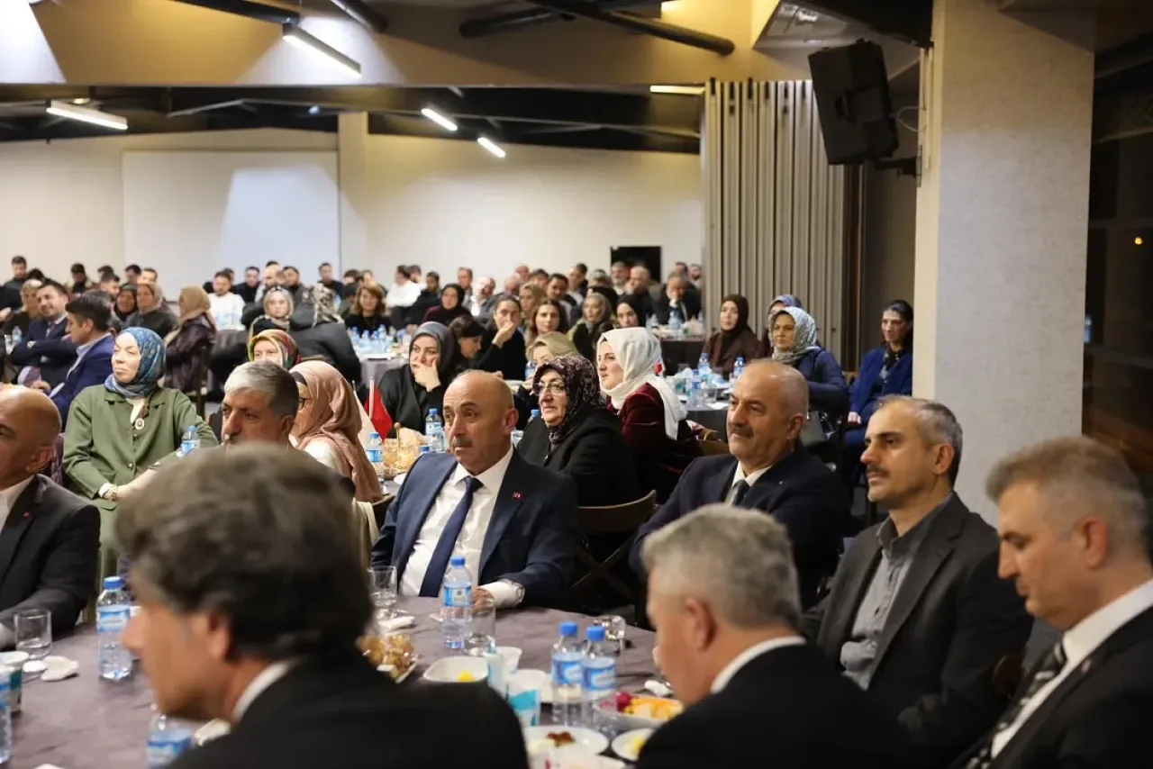 AK Parti Kocaeli İl Danışma Meclisi Toplantısı Gerçekleştirildi AK Parti Kocaeli İl Danışma Meclisi Toplantısı Gerçekleştirildi