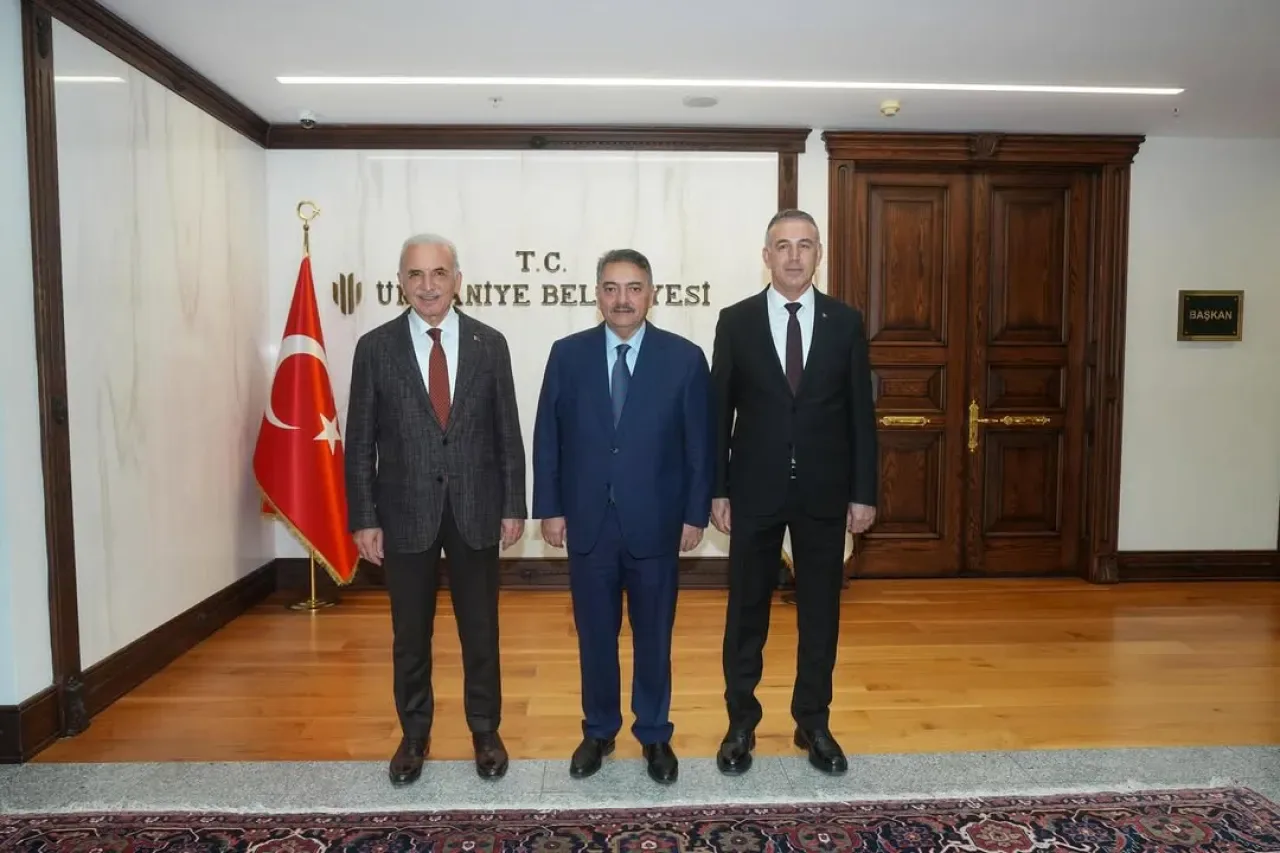 AK Parti Ümraniye İlçe Başkanlığı'nda İdari ve Mali İşlerden Sorumlu Genel Başkan Yardımcısı Ziyareti AK Parti Ümraniye İlçe Başkanlığı'nda İdari ve Mali İşlerden Sorumlu Genel Başkan Yardımcısı Ziyareti