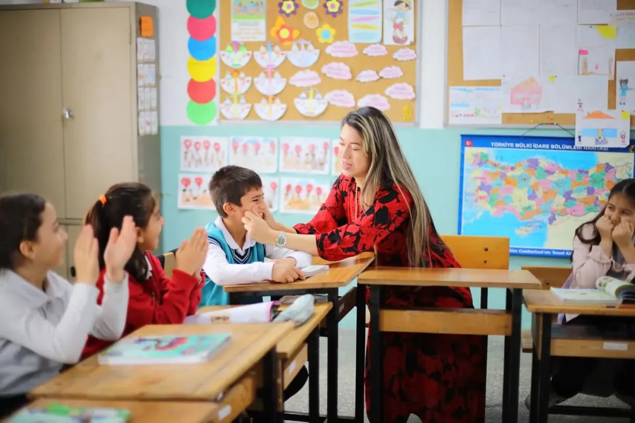 Gölbaşı İlçe Milli Eğitim Müdürü Serap Yılmaz, Hacı Hasan İlkokulu'nu Ziyaret Etti Gölbaşı İlçe Milli Eğitim Müdürü Serap Yılmaz, Hacı Hasan İlkokulu'nu Ziyaret Etti