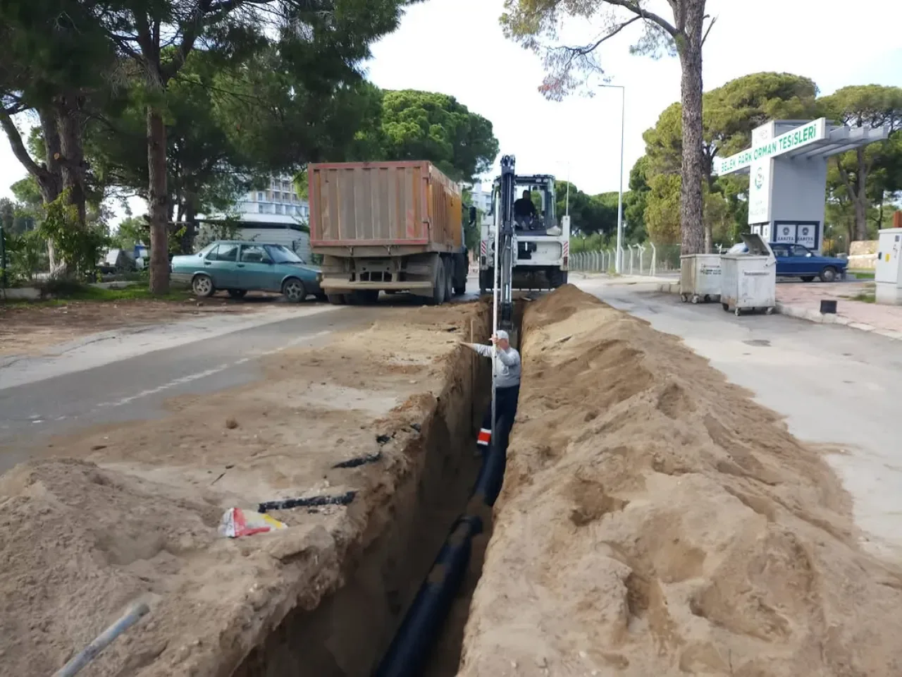 Serik Belediyesi, İlçe Altyapısını Güçlendirme Çalışmalarını Sürdürüyor Serik Belediyesi, İlçe Altyapısını Güçlendirme Çalışmalarını Sürdürüyor
