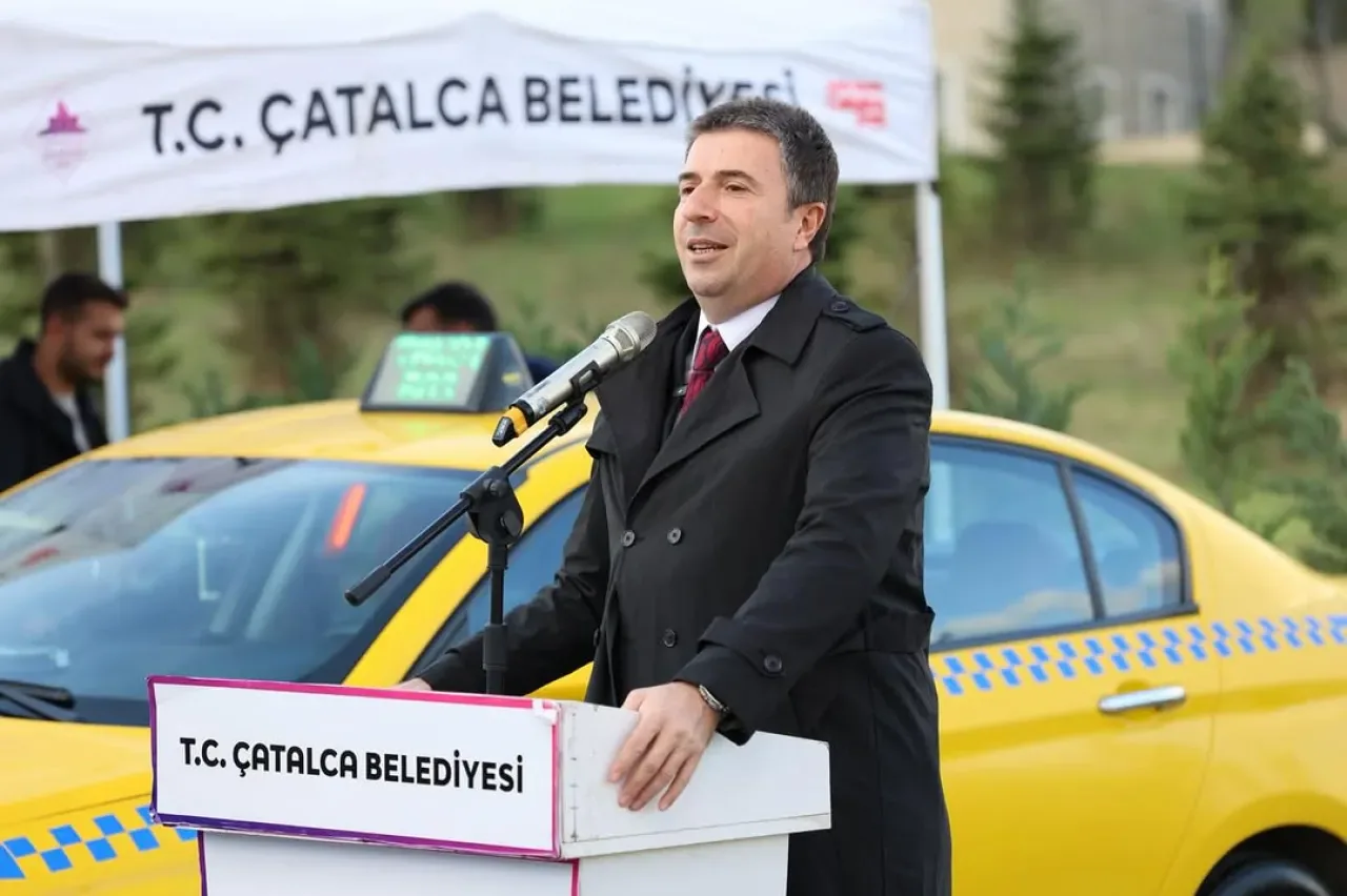 Çatalca'da Ulaşıma Yeni Soluk: Kiptaş Taksi Durağı Hizmete Açıldı Çatalca'da Ulaşıma Yeni Soluk: Kiptaş Taksi Durağı Hizmete Açıldı