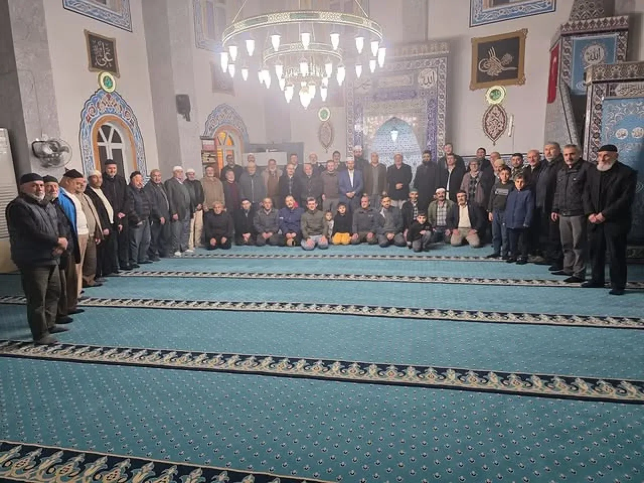 Gemlik Altıntaş Camii'nde Sabah Namazı Buluşması ve Çorba İkramı Gemlik Altıntaş Camii'nde Sabah Namazı Buluşması ve Çorba İkramı