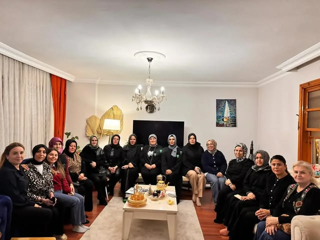 CHP Kartal İlçe Başkanlığı'ndan Umre Dönüşü Ziyaret CHP Kartal İlçe Başkanlığı'ndan Umre Dönüşü Ziyaret