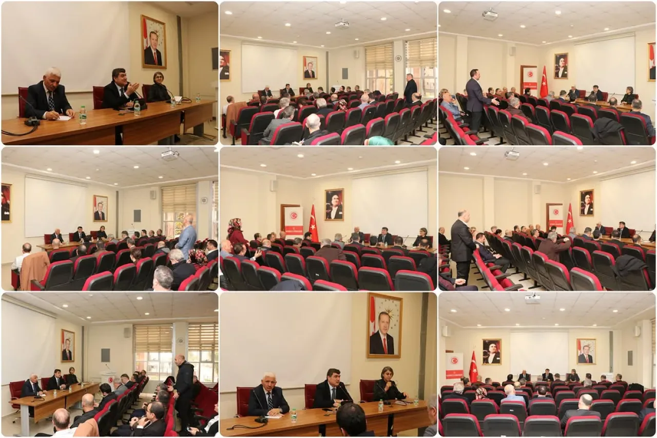 Sultanbeyli'de Kasım Ayı Muhtarlar Toplantısı Gerçekleştirildi Sultanbeyli'de Kasım Ayı Muhtarlar Toplantısı Gerçekleştirildi
