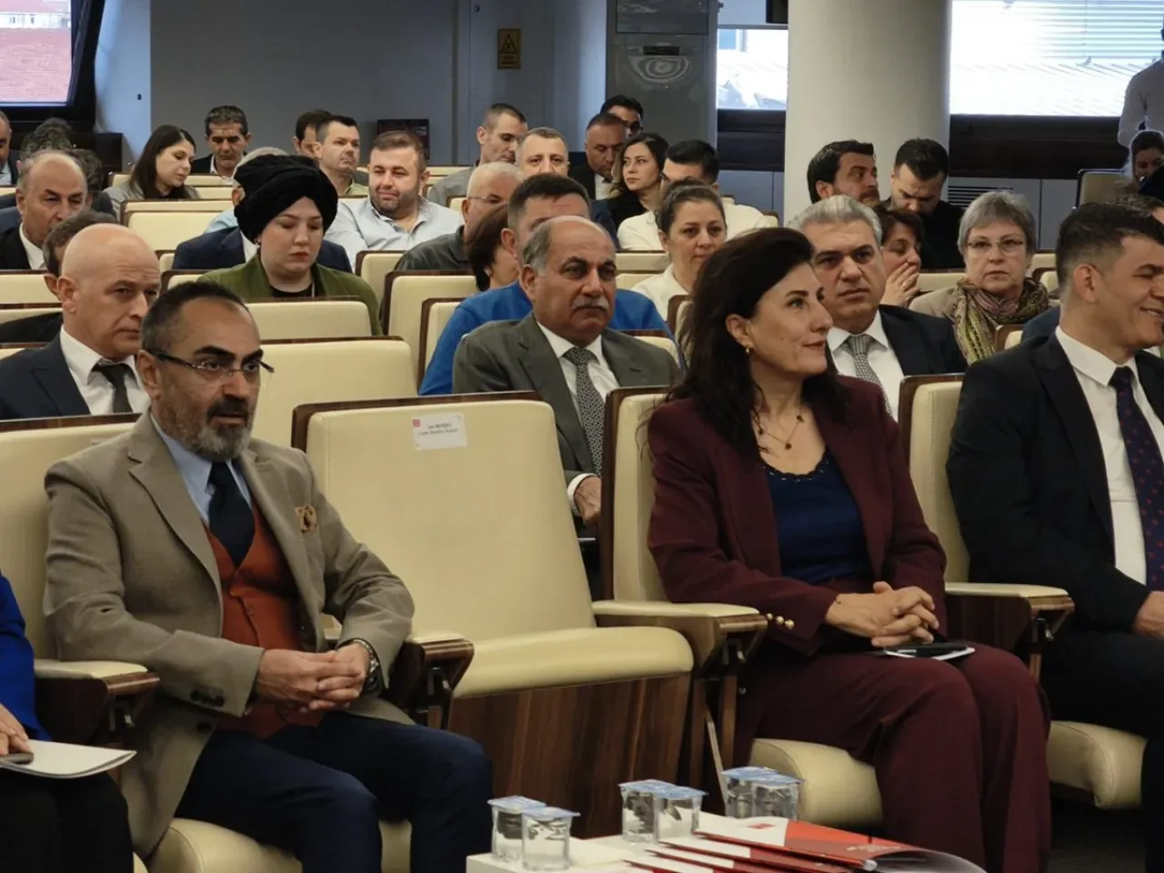 Yumurtalık Belediye Başkanı Altıok, Belediye Bütçeleri Çalıştayı'na Katıldı Yumurtalık Belediye Başkanı Altıok, Belediye Bütçeleri Çalıştayı'na Katıldı