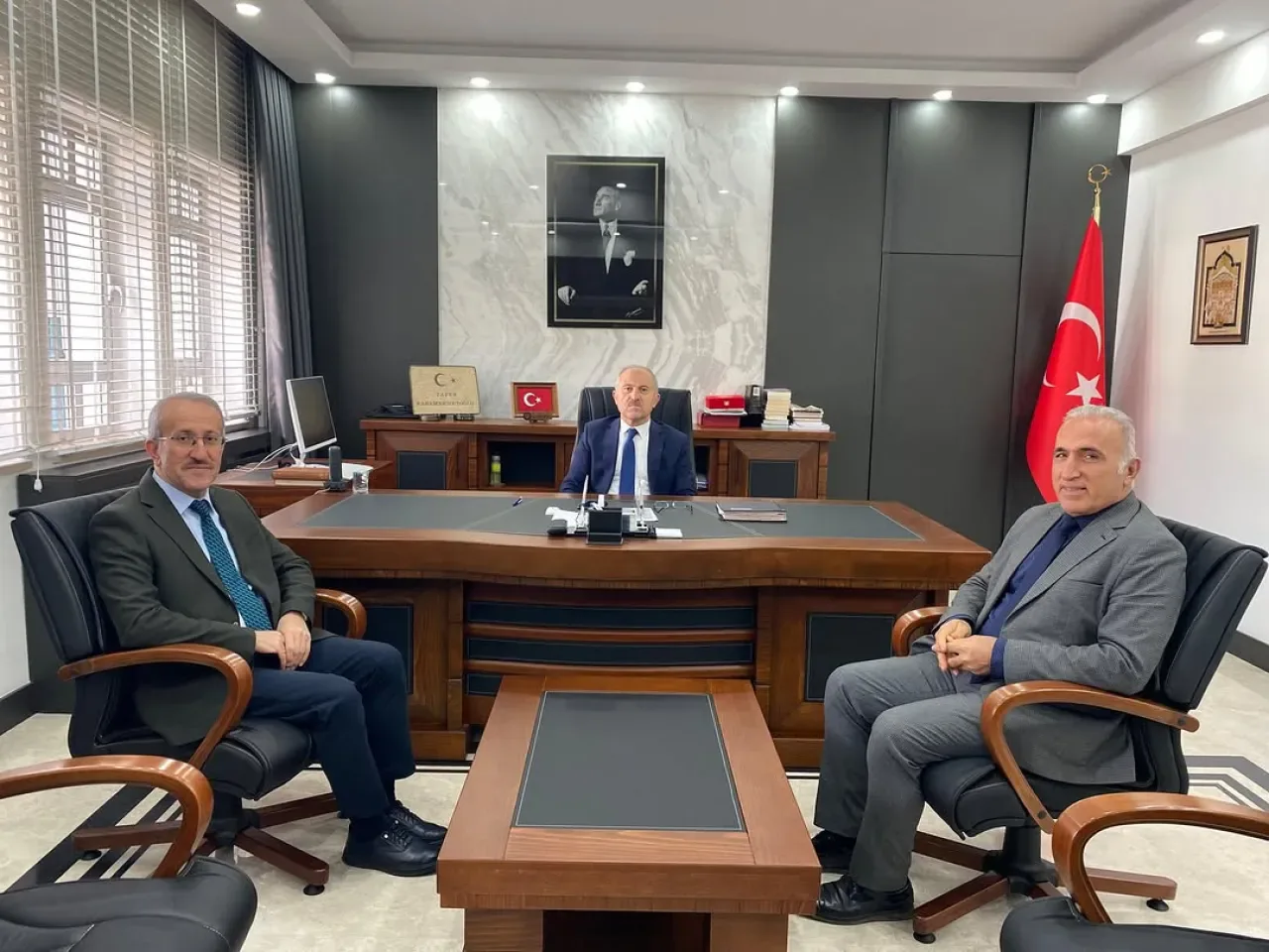 Bursa Nüfus Müdürleri Orhangazi Kaymakamı Karamehmetoğlu'nu Ziyaret Etti Bursa Nüfus Müdürleri Orhangazi Kaymakamı Karamehmetoğlu'nu Ziyaret Etti