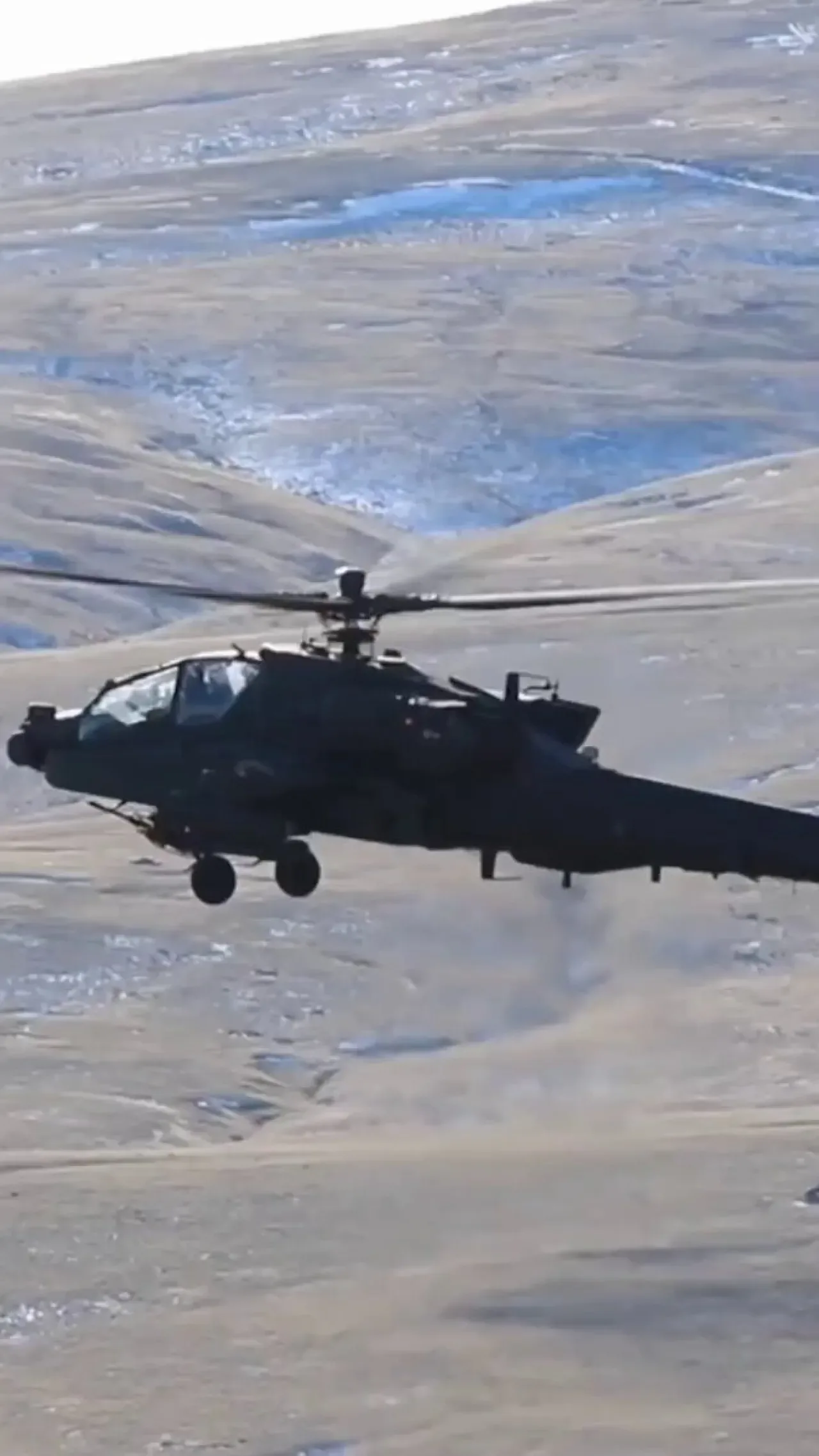 Yunanistan, Apache Helikopter Filosunu Hellfire Füzeleriyle Güçlendiriyor Yunanistan, Apache Helikopter Filosunu Hellfire Füzeleriyle Güçlendiriyor