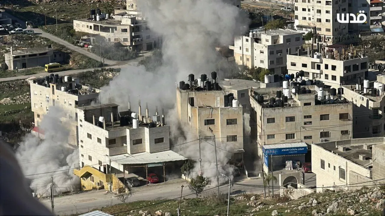 İsrail Güçleri Nablus'ta Ev Hedefinde Hava Saldırısı Düzenledi İsrail Güçleri Nablus'ta Ev Hedefinde Hava Saldırısı Düzenledi