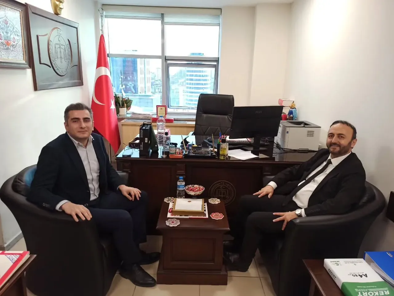Adalar İlçe Müftüsü, Cumhuriyet Savcısı'nı Ziyaret Etti Adalar İlçe Müftüsü, Cumhuriyet Savcısı'nı Ziyaret Etti