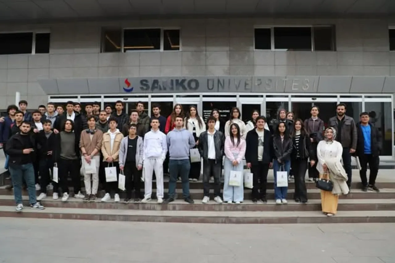 Sanko Üniversitesi, Abdulkadir Konukoğlu Fen Lisesi Öğrencilerini Ağırladı Sanko Üniversitesi, Abdulkadir Konukoğlu Fen Lisesi Öğrencilerini Ağırladı