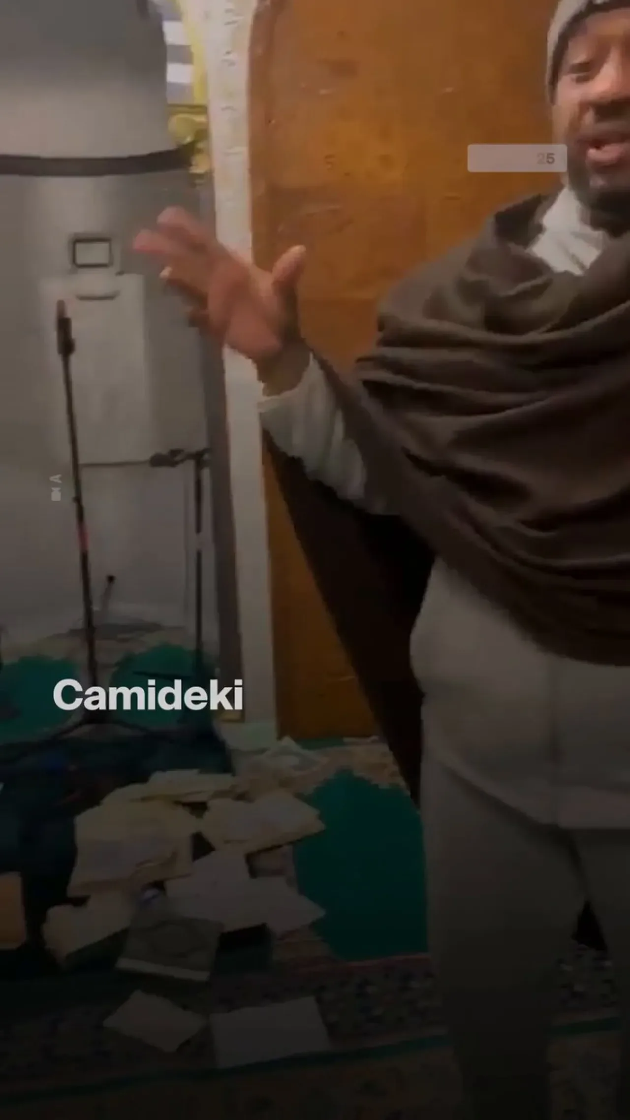 Fransa'da Camiler ve Türk Derneği Aynı Gün Hedef Alındı Fransa'da Camiler ve Türk Derneği Aynı Gün Hedef Alındı