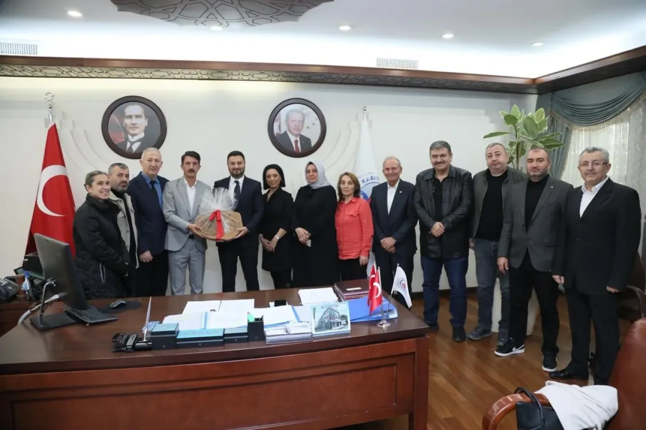 Kağıthane Belediye Başkanı Öztekin, Sivil Toplum Kuruluşlarıyla Bir Araya Geldi Kağıthane Belediye Başkanı Öztekin, Sivil Toplum Kuruluşlarıyla Bir Araya Geldi