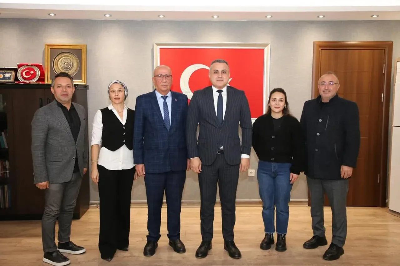 Zafer POLAT ve Sait YÜKSEK, Küçükçekmece Kaymakamı Mustafa ANTEPLİOĞLU'nu Ziyaret Etti Zafer POLAT ve Sait YÜKSEK, Küçükçekmece Kaymakamı Mustafa ANTEPLİOĞLU'nu Ziyaret Etti