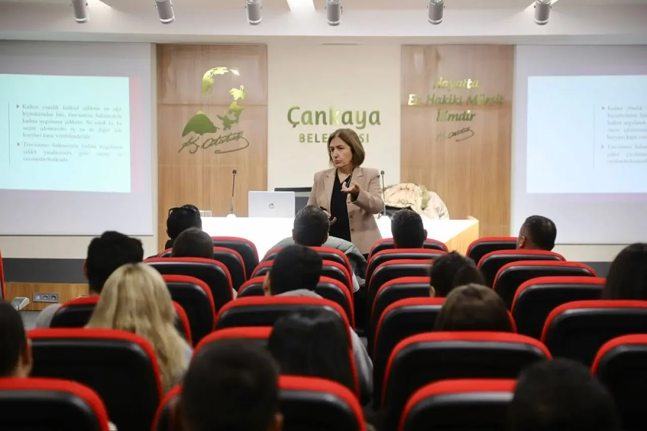 Çankaya Belediyesi Personeline Şiddetle Mücadele ve Eşitlik Eğitimi Çankaya Belediyesi Personeline Şiddetle Mücadele ve Eşitlik Eğitimi