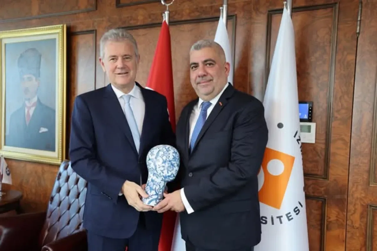İzmir Ticaret Odası ve TÜRSAB İş Birliği İçin Görüştü İzmir Ticaret Odası ve TÜRSAB İş Birliği İçin Görüştü