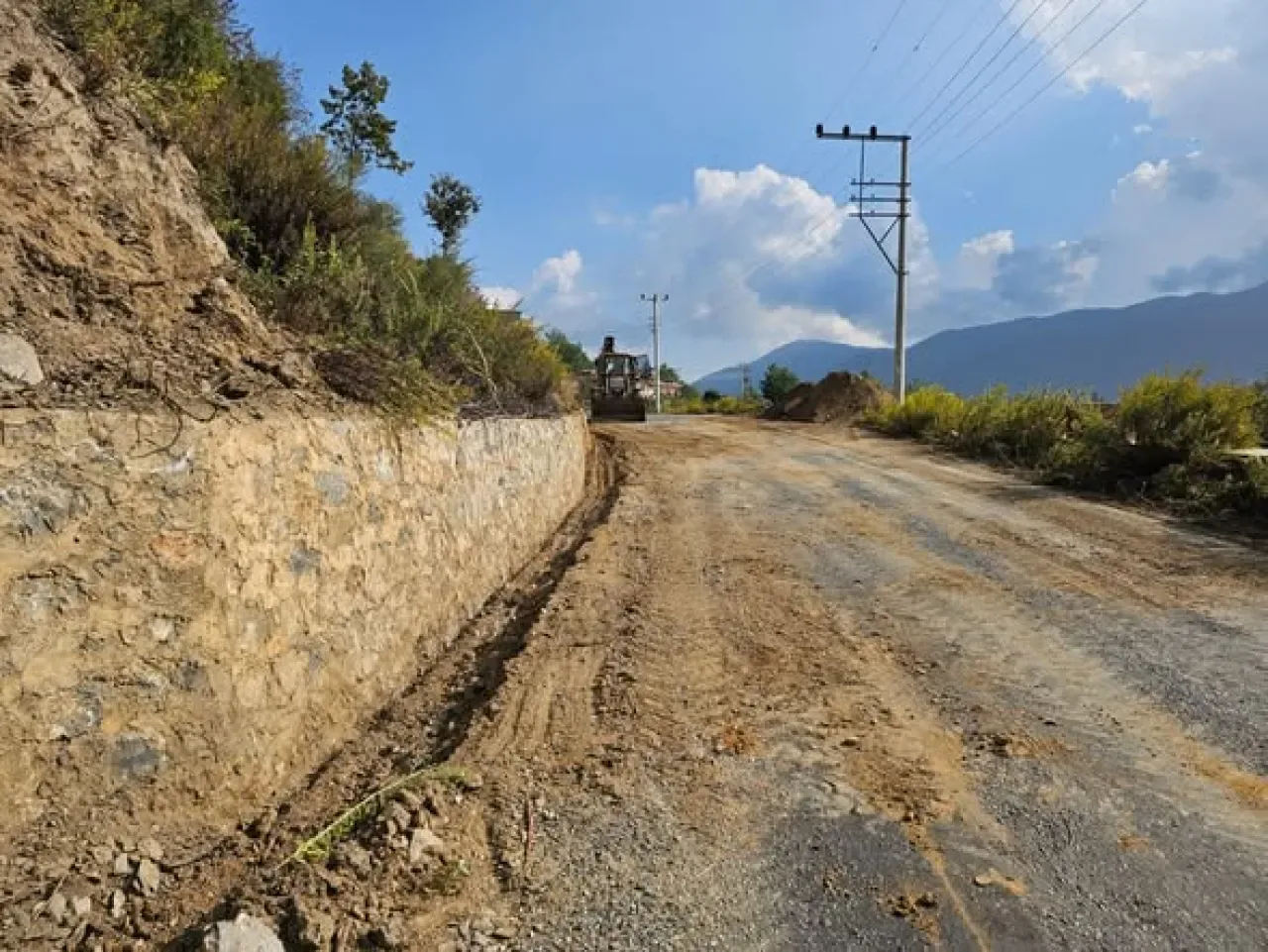 Antalya Büyükşehir Belediyesi Alanya'da Kış Hazırlıklarını Sürdürüyor Antalya Büyükşehir Belediyesi Alanya'da Kış Hazırlıklarını Sürdürüyor