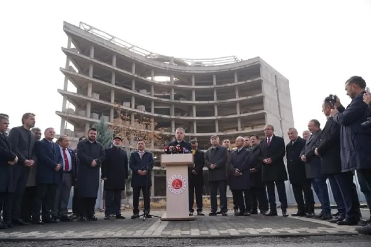 Kayseri'ye Yeni Adliye Ek Hizmet Binası Geliyor Kayseri'ye Yeni Adliye Ek Hizmet Binası Geliyor