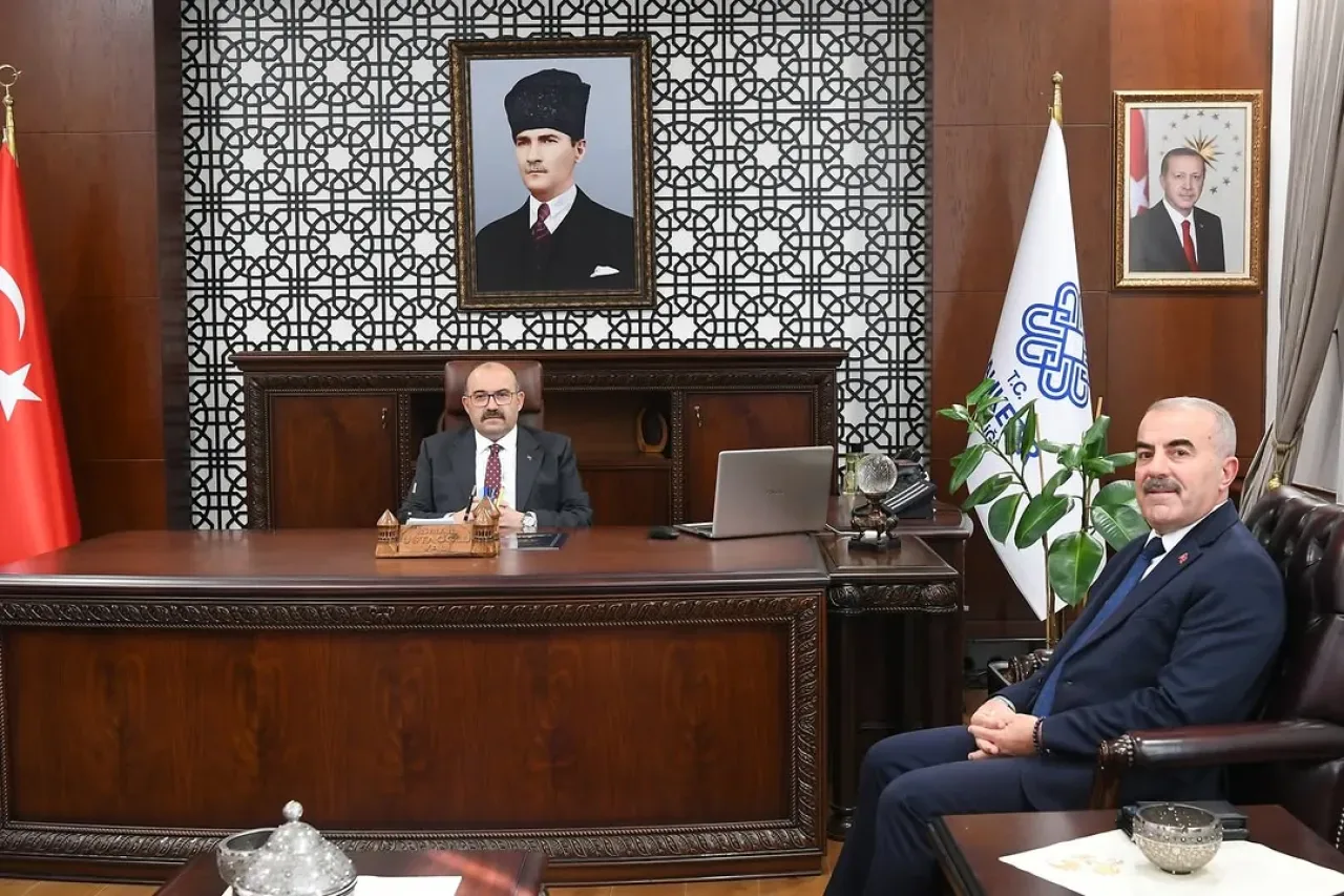 Balıkesir'de İl Milli Eğitim Müdürü Murat Demir'in Görev Süresi Sona Erdi Balıkesir'de İl Milli Eğitim Müdürü Murat Demir'in Görev Süresi Sona Erdi