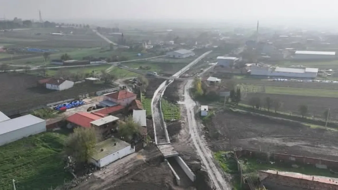 Devlet Su İşleri Köylüköy Mahallesi'nde Taşkın Kontrol Çalışmalarını Sürdürüyor Devlet Su İşleri Köylüköy Mahallesi'nde Taşkın Kontrol Çalışmalarını Sürdürüyor
