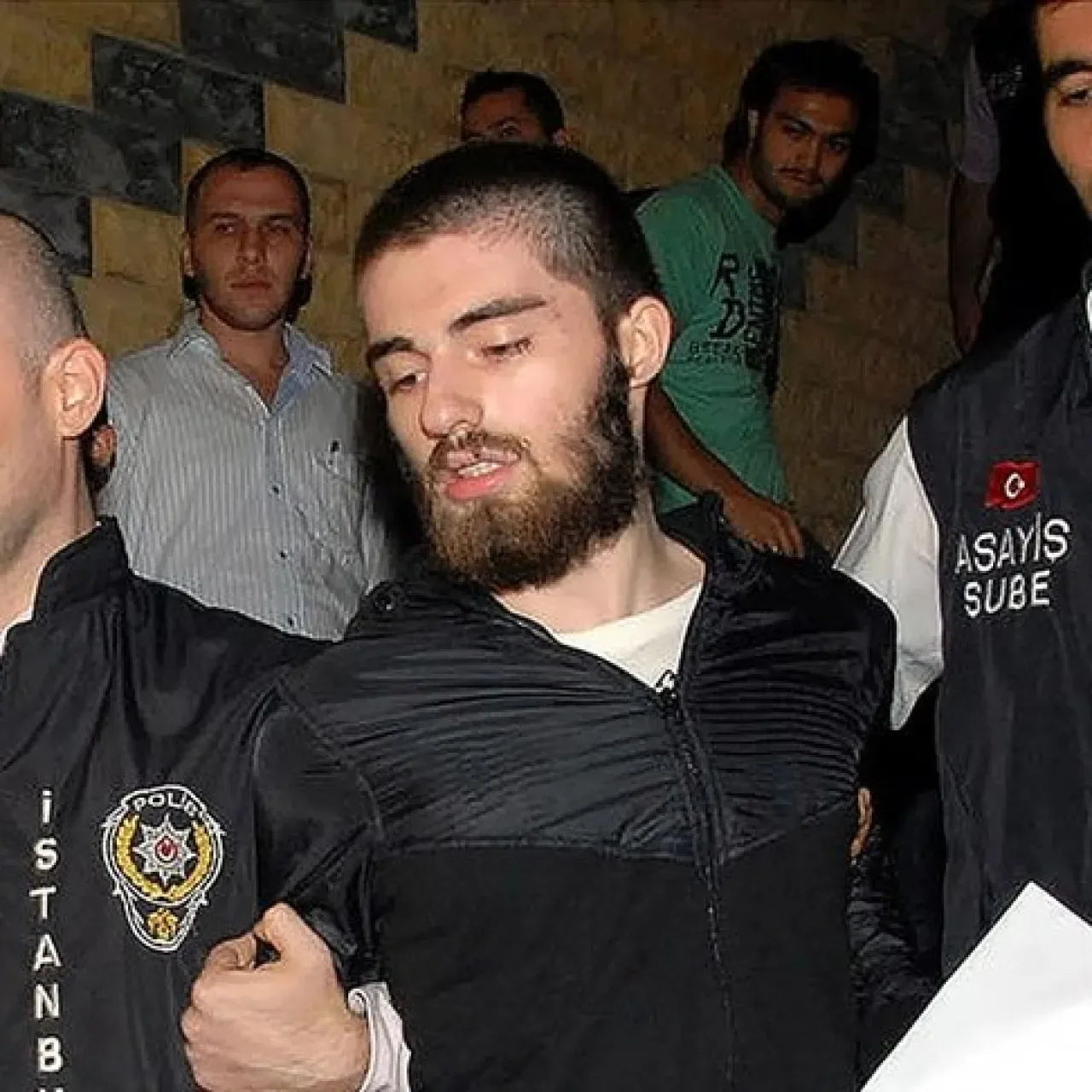 Netflix, Münevver Karabulut Belgeseli Yayını Durdurdu Netflix, Münevver Karabulut Belgeseli Yayını Durdurdu