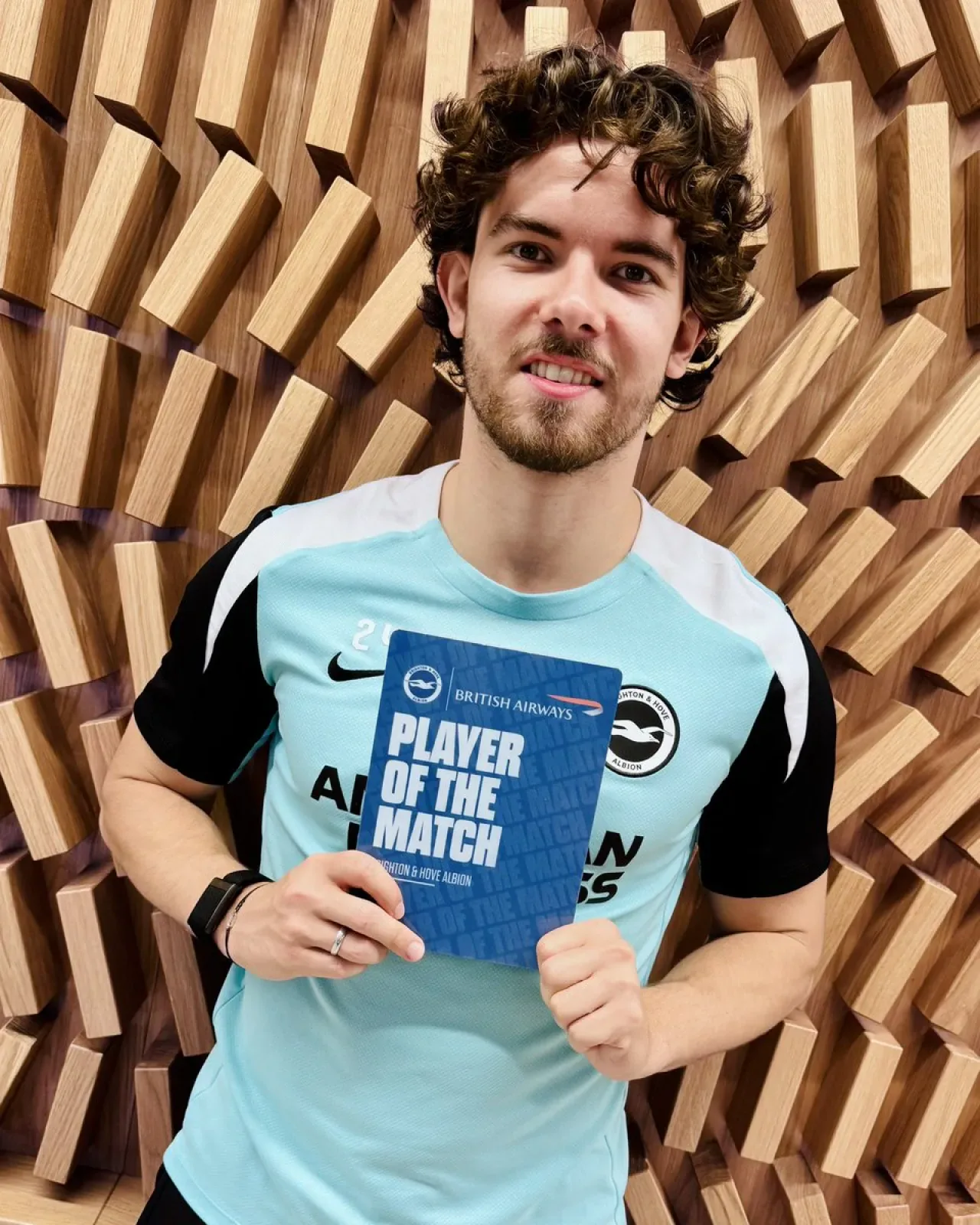 Ferdi Kadıoğlu, Nottingham Forest - Brighton Maçında Premier League'de Ayak İzini Bıraktı Ferdi Kadıoğlu, Nottingham Forest - Brighton Maçında Premier League'de Ayak İzini Bıraktı