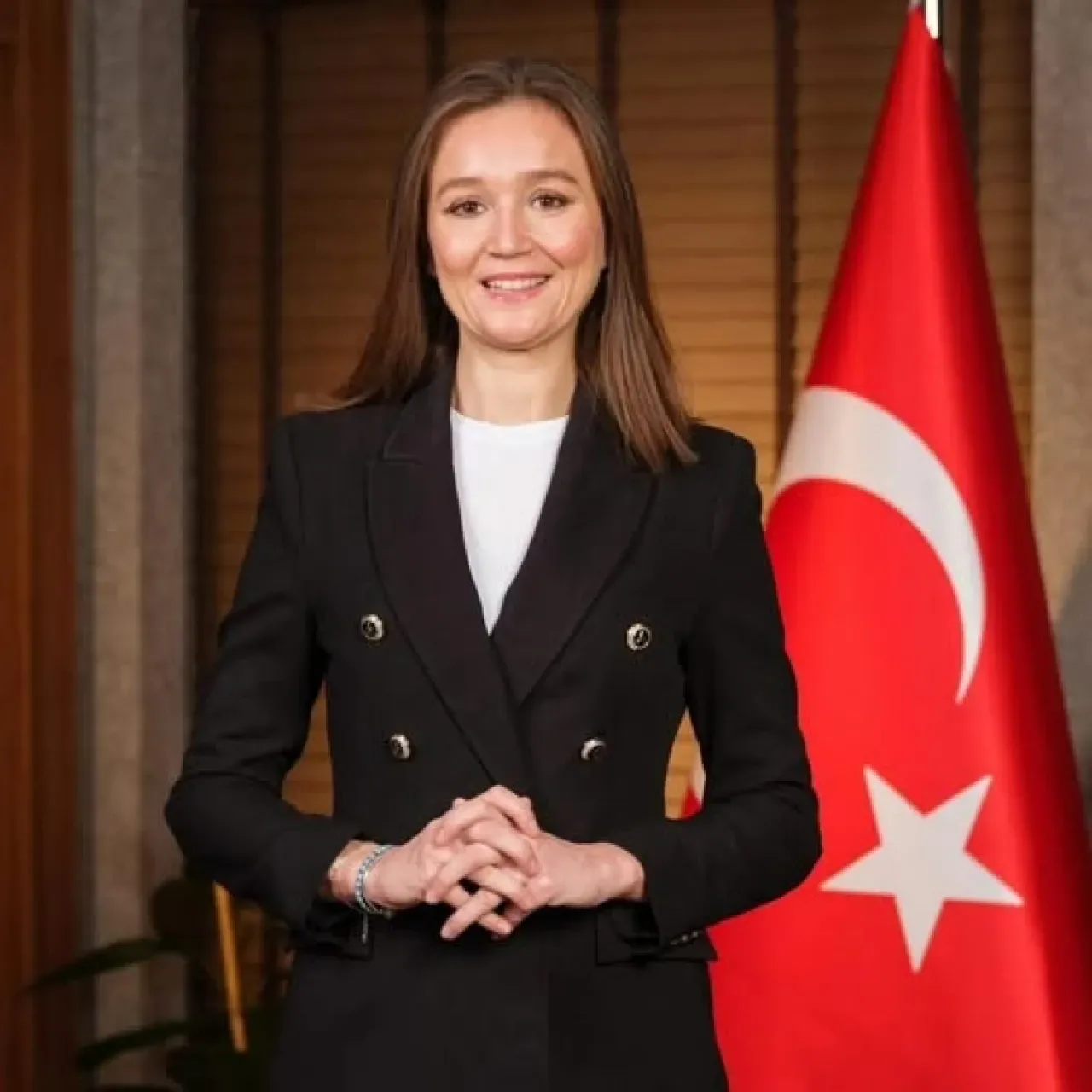 CHP'li Gülşah Durbay'a Geçmiş Olsun Mesajı CHP'li Gülşah Durbay'a Geçmiş Olsun Mesajı