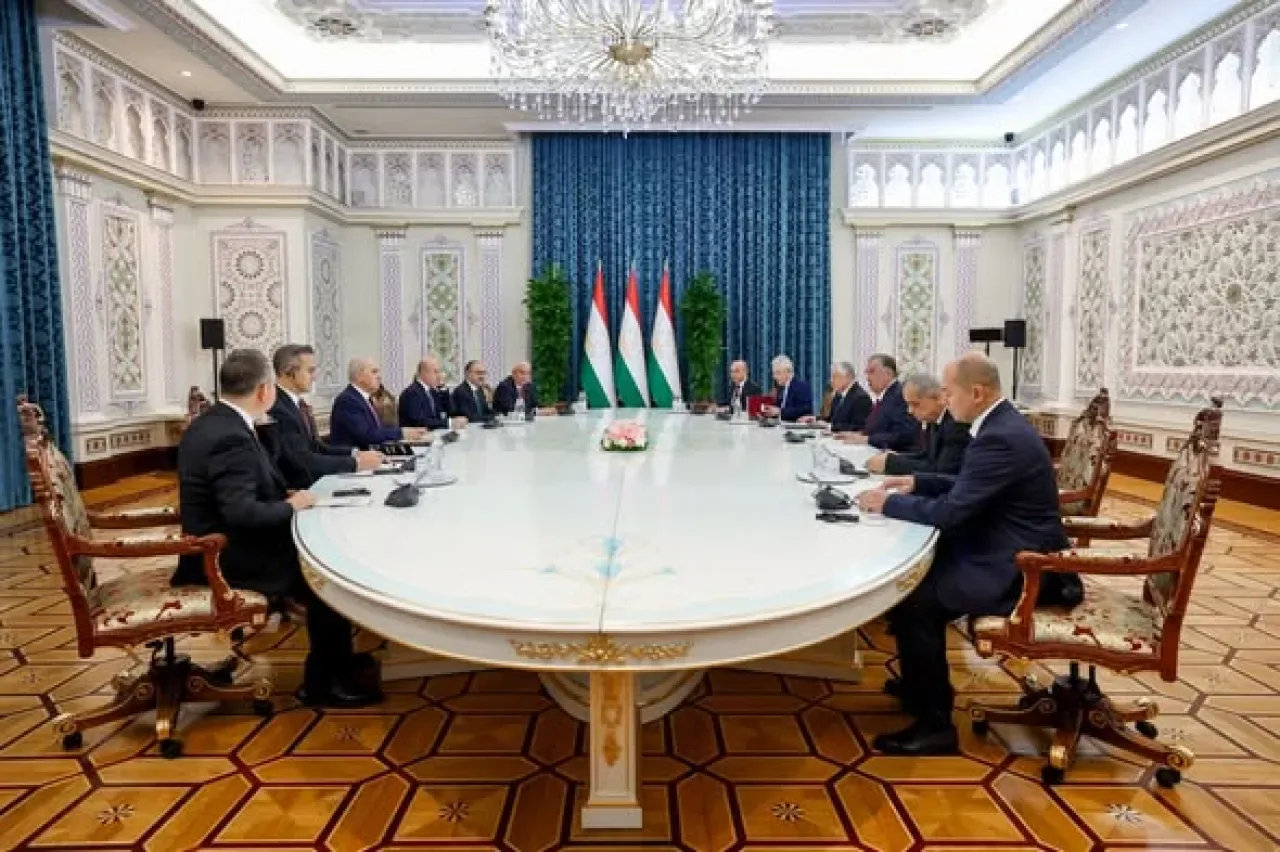 TBMM Başkanı Kurtulmuş, Tacikistan'a Tarihi Ziyaret Gerçekleştirdi TBMM Başkanı Kurtulmuş, Tacikistan'a Tarihi Ziyaret Gerçekleştirdi
