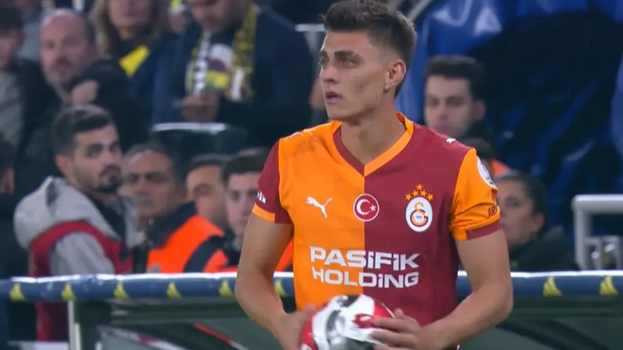 Galatasaray'dan Hakem Kararlarına İlişkin Resmi Açıklama Galatasaray'dan Hakem Kararlarına İlişkin Resmi Açıklama