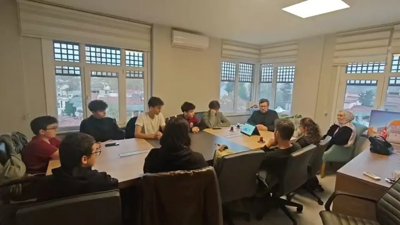 Eyüpsultan'da Lise Öğrencileri için Gömülü Yazılım ve C++ Eğitimi Başladı Eyüpsultan'da Lise Öğrencileri için Gömülü Yazılım ve C++ Eğitimi Başladı