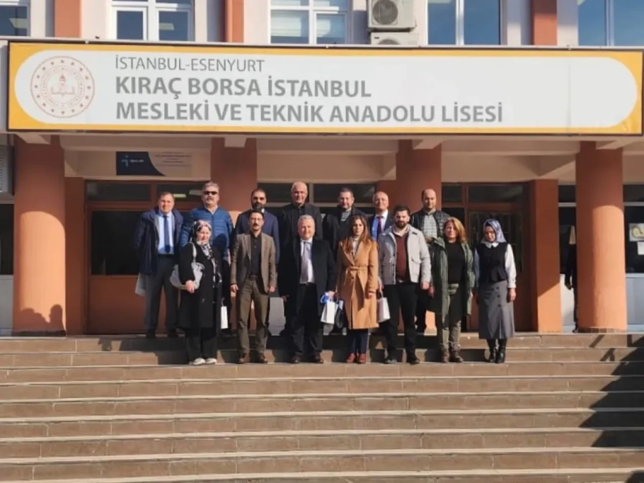 Esenyurt'ta Mesleki ve Teknik Eğitim Toplantısı Gerçekleştirildi Esenyurt'ta Mesleki ve Teknik Eğitim Toplantısı Gerçekleştirildi