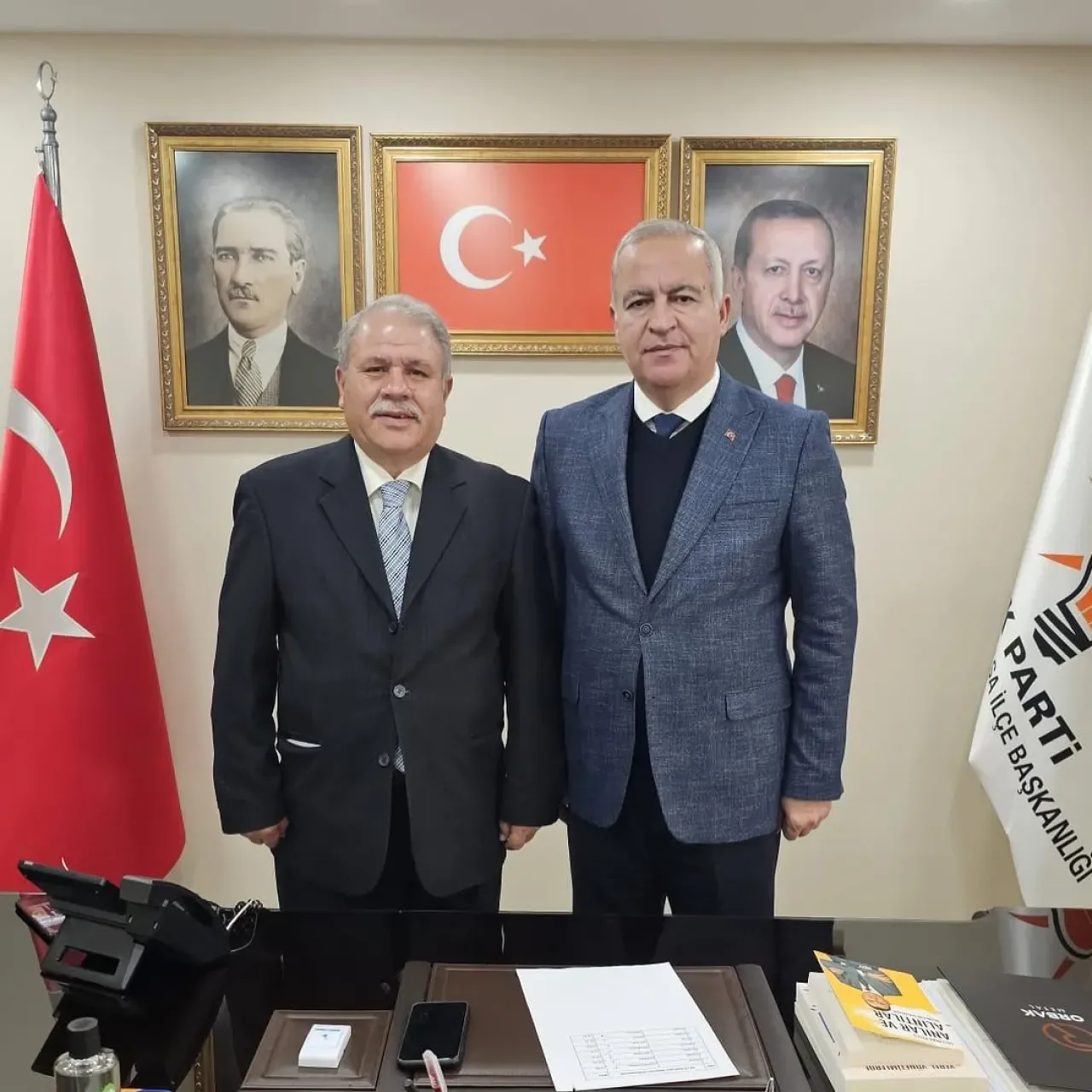 Yaşar Birgüllü, AK Parti Gaziosmanpaşa İlçe Başkanlığı'nı Ziyaret Etti Yaşar Birgüllü, AK Parti Gaziosmanpaşa İlçe Başkanlığı'nı Ziyaret Etti