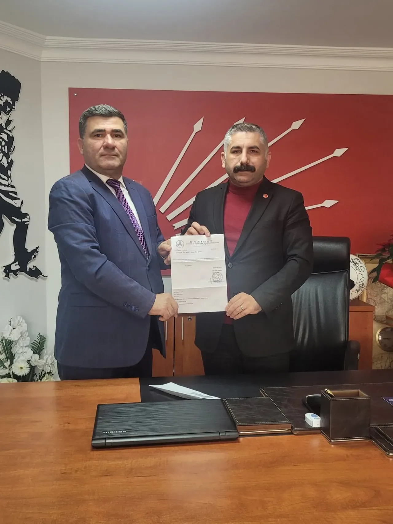 CHP Gebze İlçe Başkanı'na Dernek Başkanından Ziyaret CHP Gebze İlçe Başkanı'na Dernek Başkanından Ziyaret