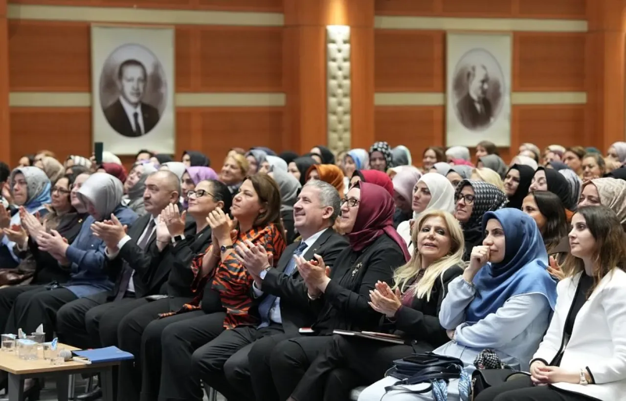 AK Parti Bahçelievler Kadın Kolları'ndan Kadın Kooperatifçiliğine Destek Vurgusu AK Parti Bahçelievler Kadın Kolları'ndan Kadın Kooperatifçiliğine Destek Vurgusu