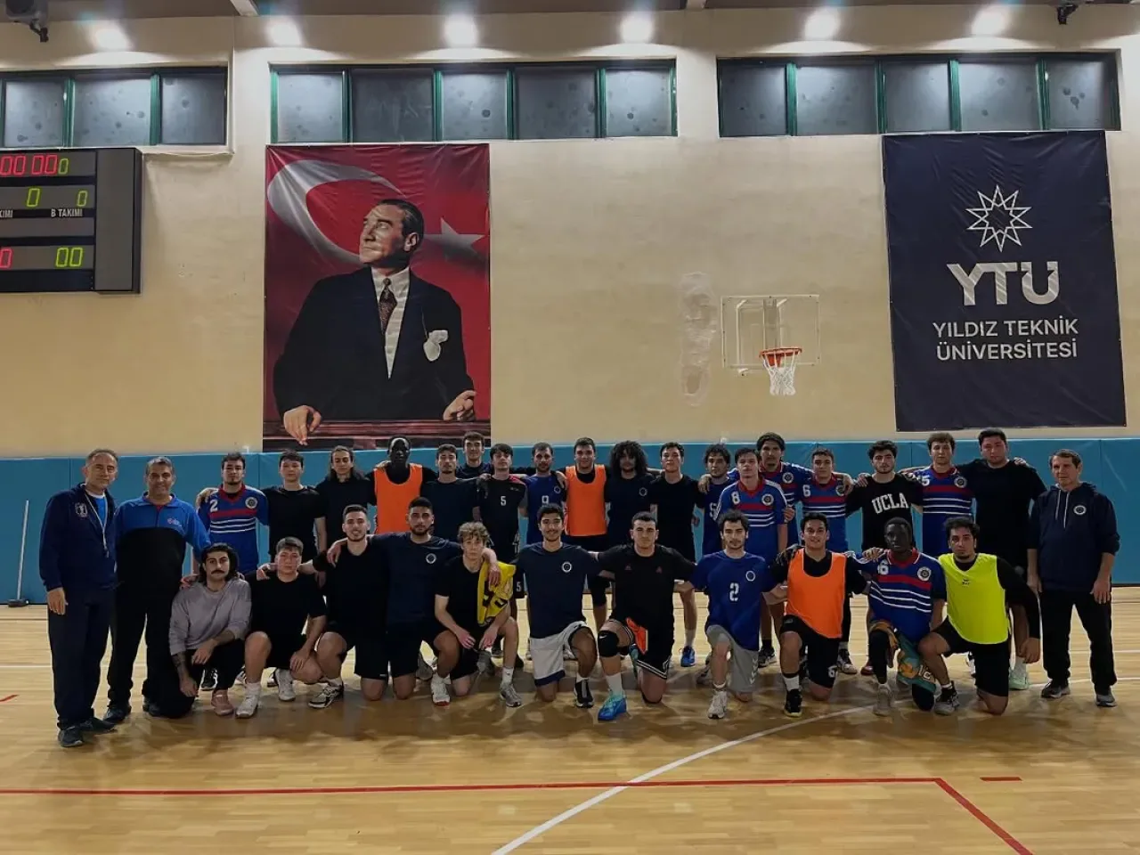YTÜ Hentbol Takımı Yeni Sezona Hazırlık Maçıyla Başladı YTÜ Hentbol Takımı Yeni Sezona Hazırlık Maçıyla Başladı