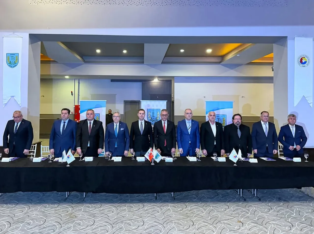 Bandırma Ticaret Borsası'nda Ekonomi ve Üretim Masaya Yatırıldı Bandırma Ticaret Borsası'nda Ekonomi ve Üretim Masaya Yatırıldı